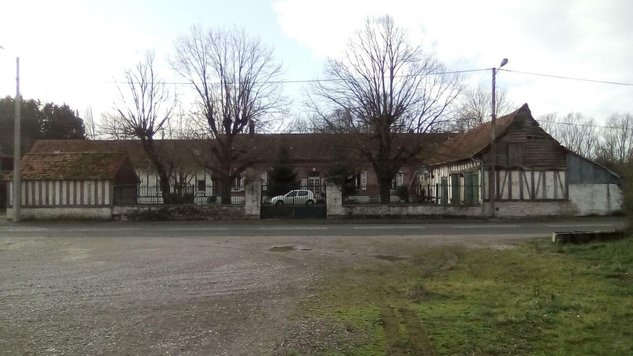 Apartament Studio Colline-Beaumont Zewnętrze zdjęcie